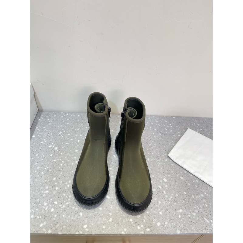 ch**an D*or boots